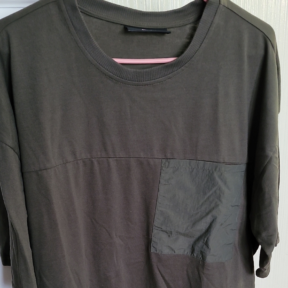 No Boundaries Dark Gray Short Sleeve Tee